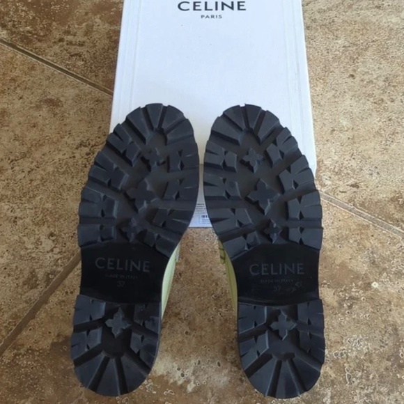 Celine Pale Yellow Leather Fringe Loafers with Gold Chain - Picture 5 of 5